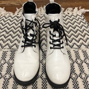 Sonoma White tall girls shoes size 5 big girl